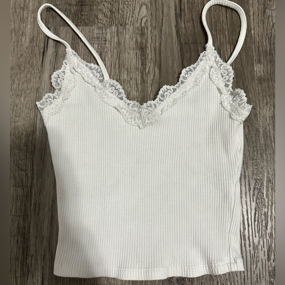 Garage lace tank